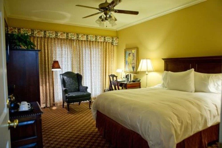Room 26 of 60
