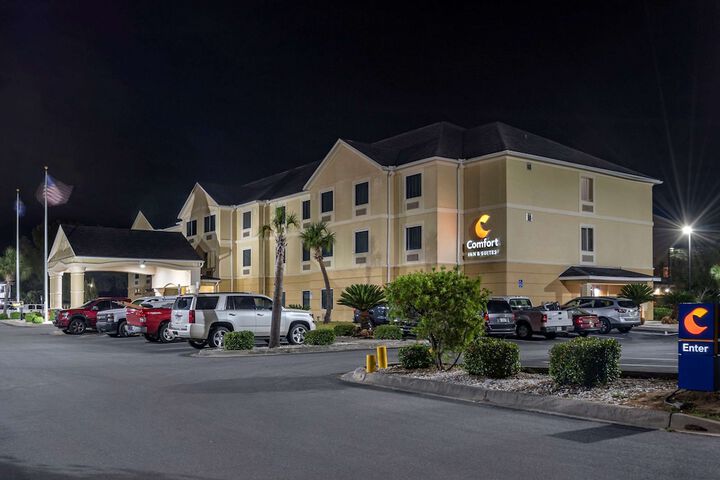 Hotel 10 of 61