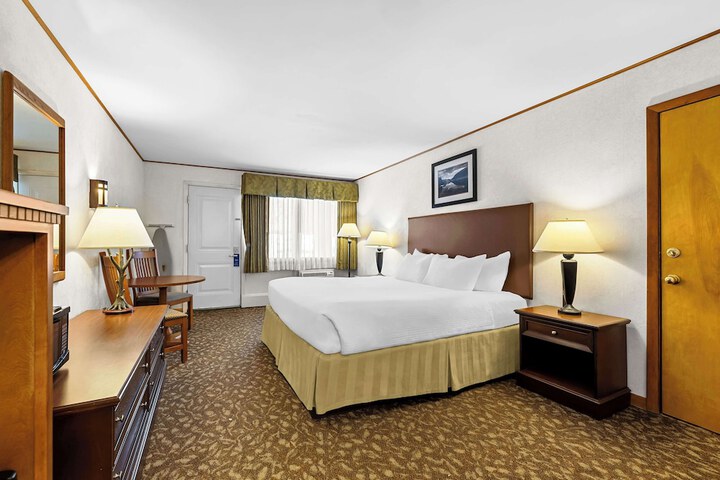 Best Western Adirondack Inn