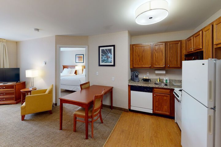 Smart Suites an Ascend Collection Hotel