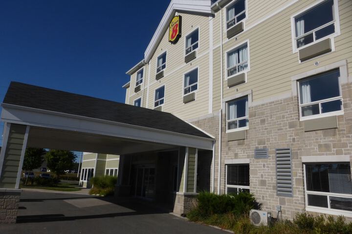 Super 8 by Wyndham Peterborough