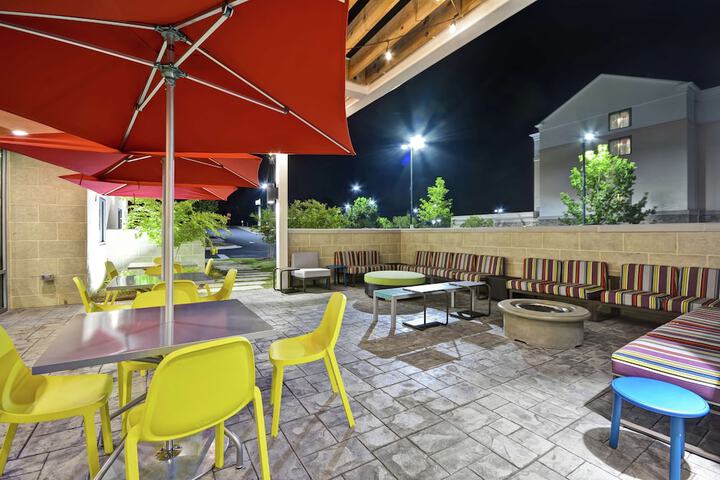 Terrace/Patio 37 of 40