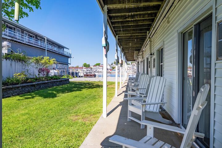 Boothbay Harbor Inn