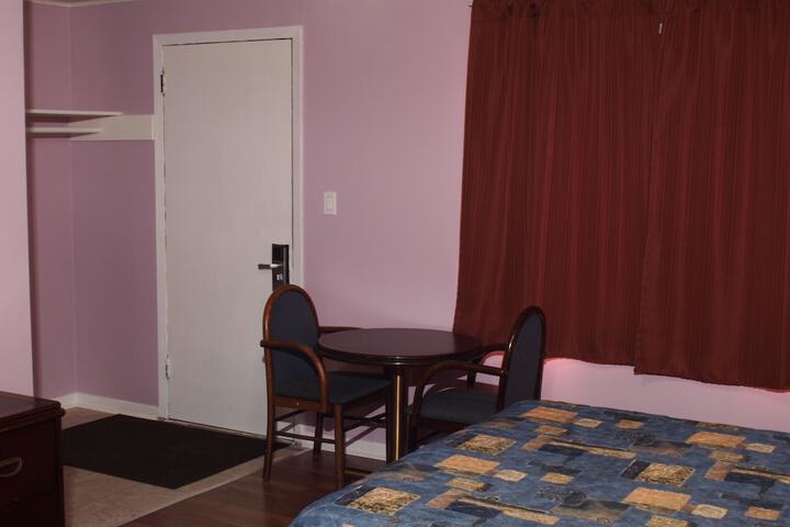 Room 7 of 35