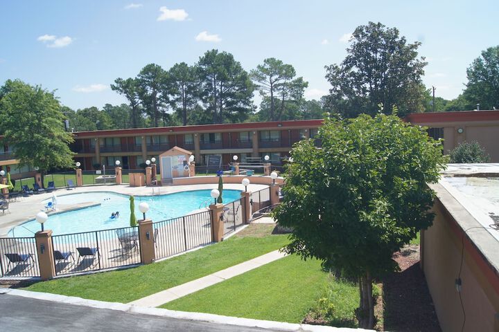 Pool 23 of 110