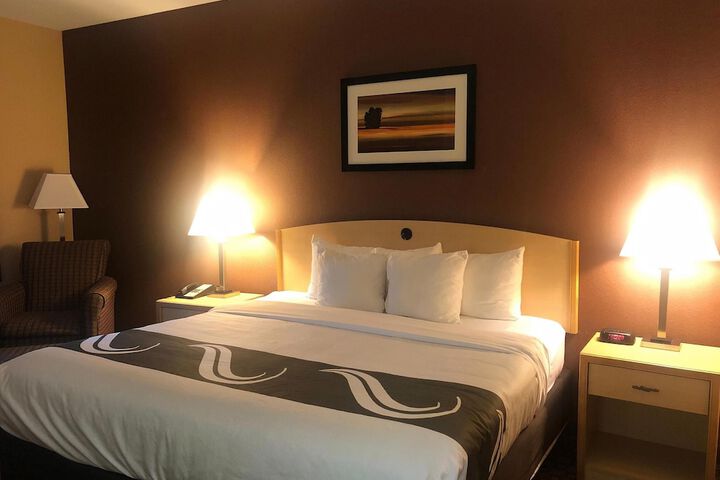 Room 16 of 32