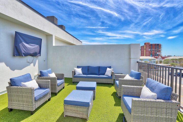 Azul Townhomes C1 - Sol Retreat