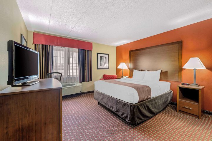 Room 22 of 51