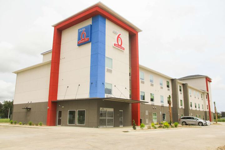 Hotel 2 of 29