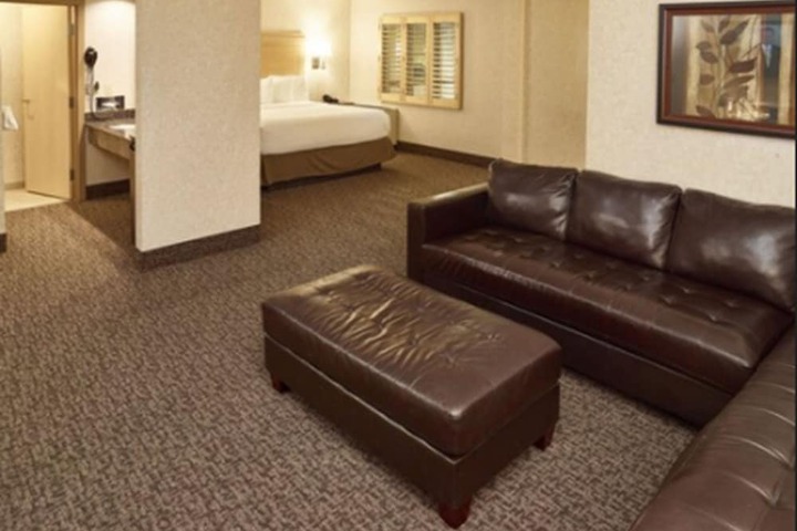 Room 15 of 52