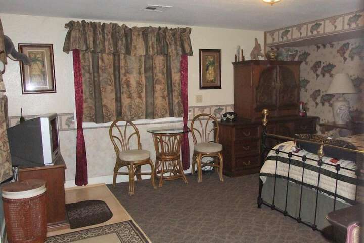 Room 43 of 91