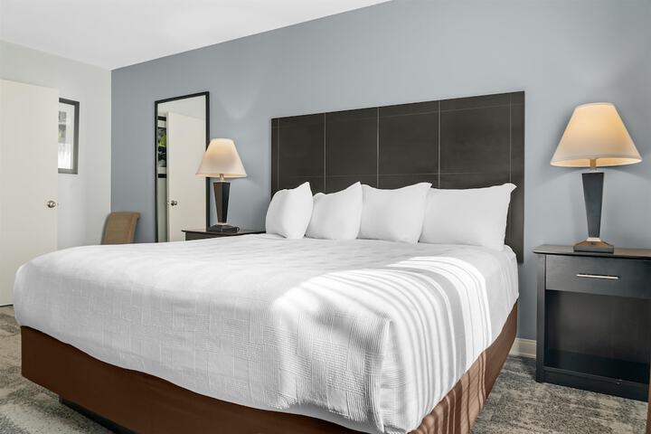 Best Western Lakewinds