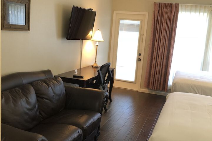 Room 45 of 66