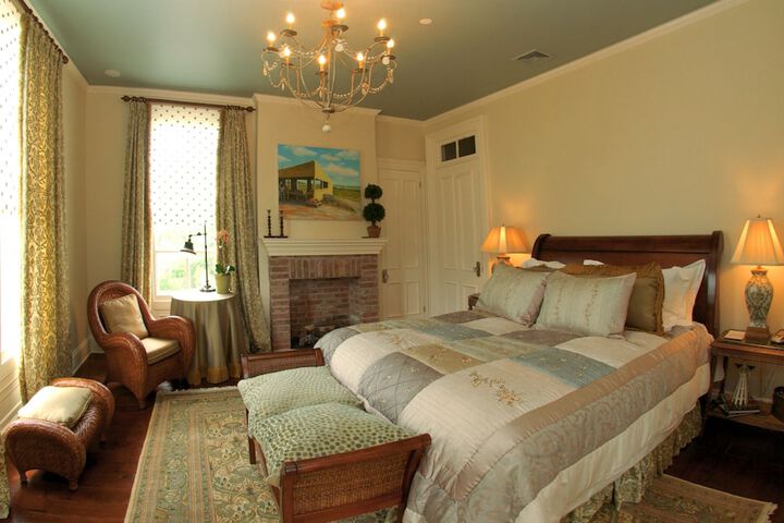 Jedediah Hawkins Inn