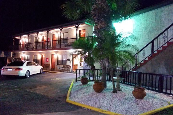 Merida Inn and Suites