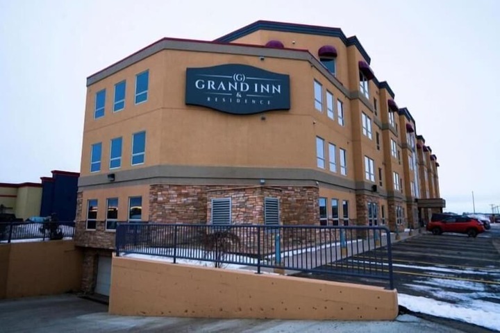 Grand Inn & Residence