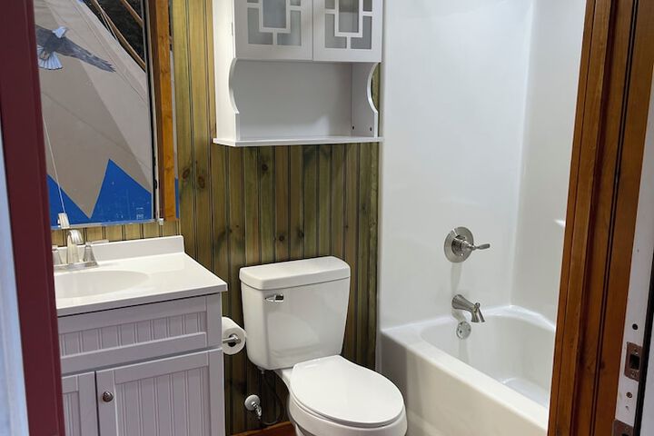 Mountain Aire Cottages Inn & Glamping