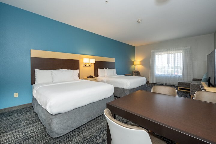 Room 30 of 40