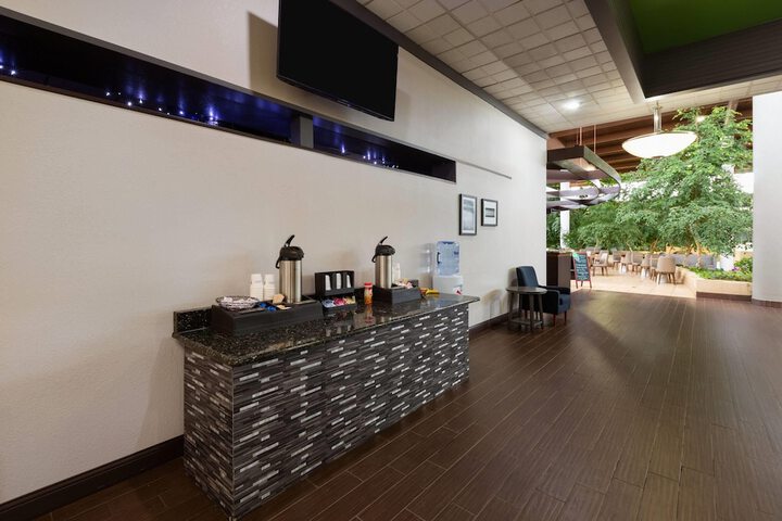 Wyndham Garden Romulus Detroit Metro Airport
