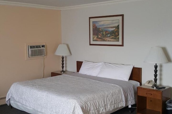 Room 11 of 39
