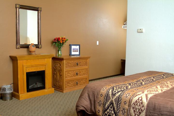 Room 8 of 38