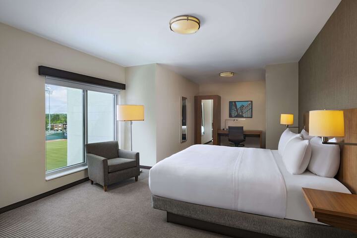 Hyatt Place Greensboro / Downtown