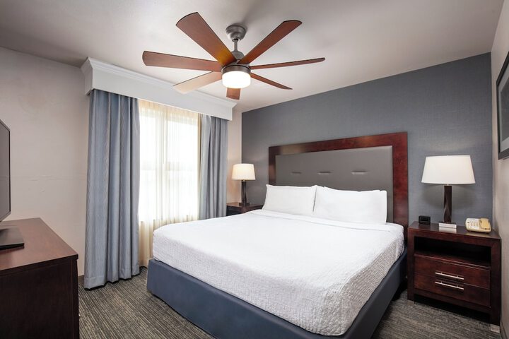Room 15 of 30