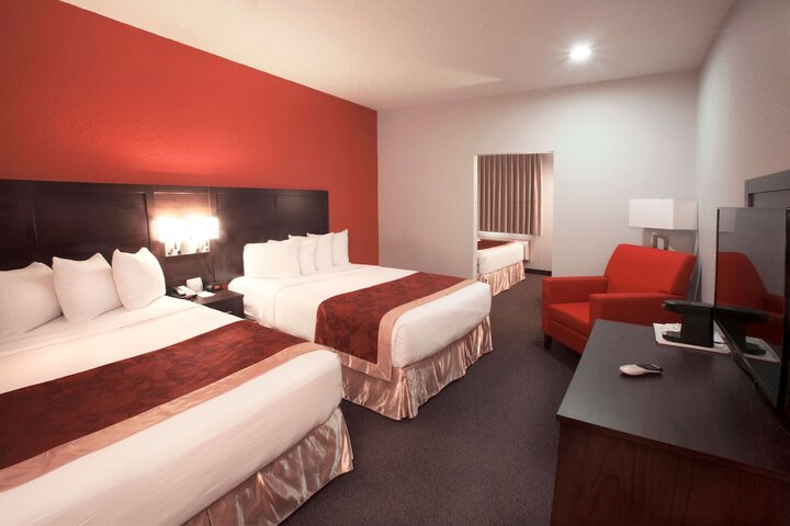 Ramada by Wyndham Keystone Near Mt. Rushmore