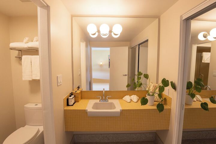 Room 31 of 62