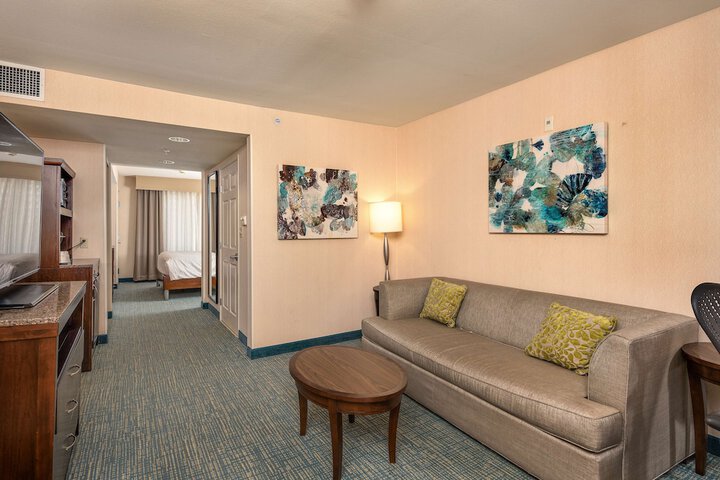 Room 12 of 28
