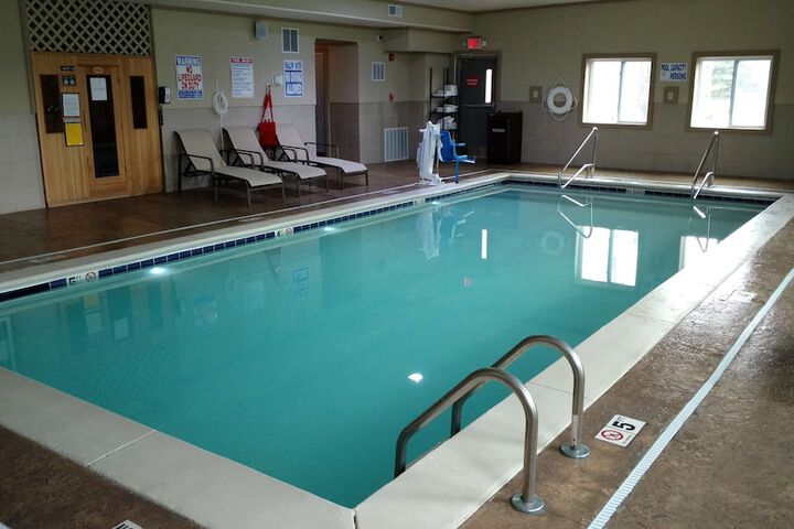 Pool 4 of 40