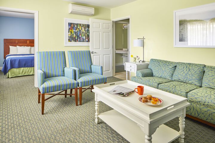 Room 21 of 49
