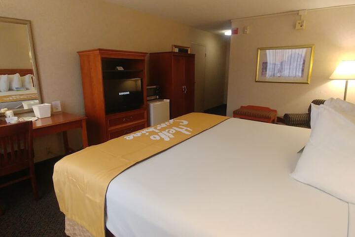 Room 15 of 21