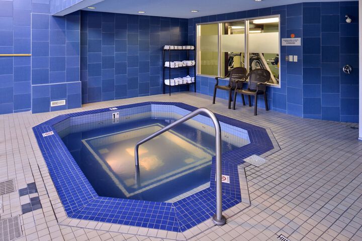 Pool 13 of 73