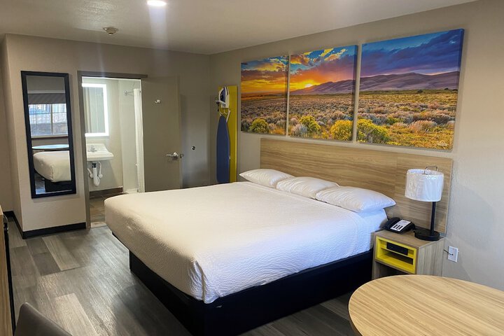Room 16 of 24
