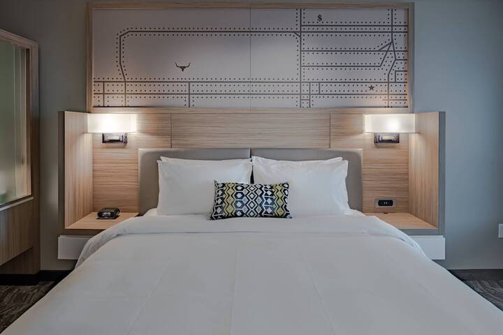 Room 34 of 75