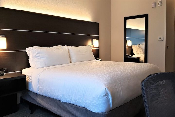 Holiday Inn Express & Suites Hood River by IHG