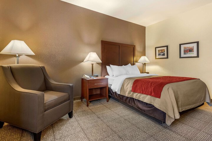Room 16 of 40