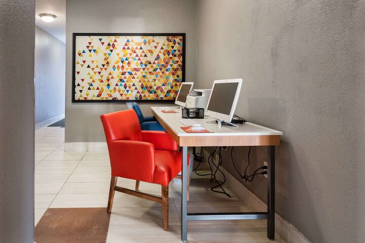 Business Center 13 of 13