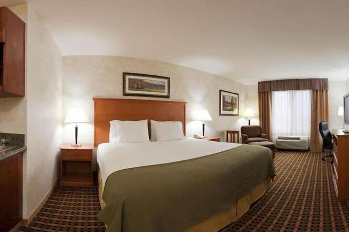 Room 20 of 42