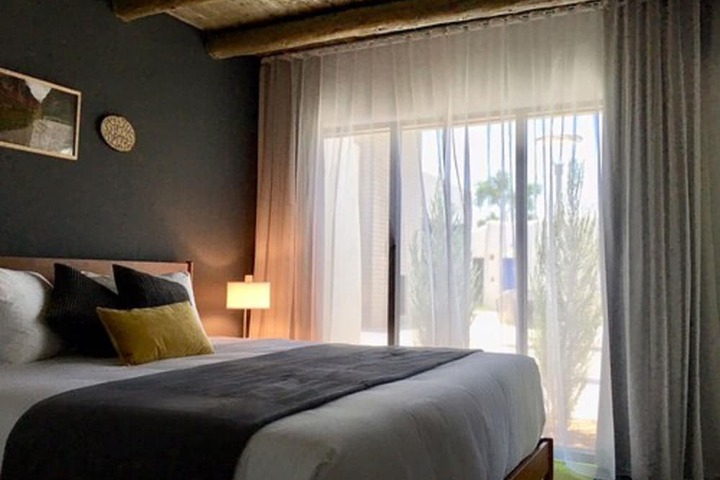 Room 15 of 25