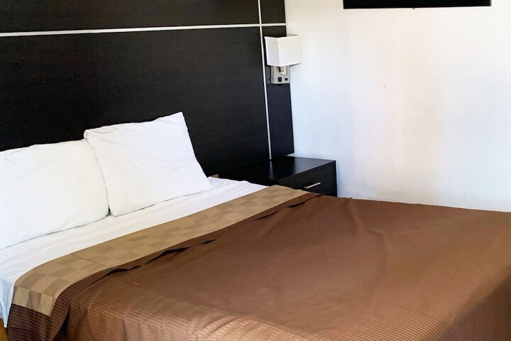 Room 38 of 47