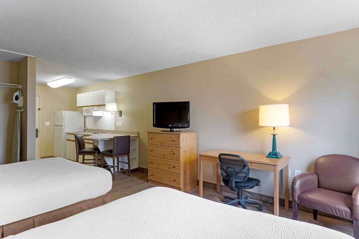 Room 16 of 33