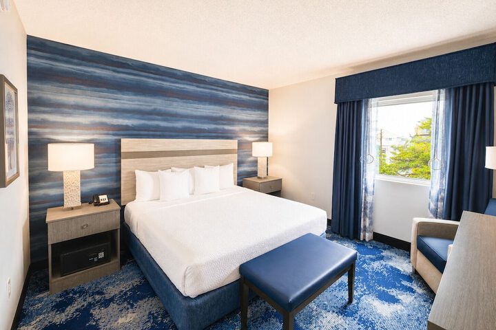 Atlantic Sands Hotel & Conference Center