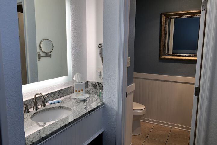 The Avenue Inn and Spa