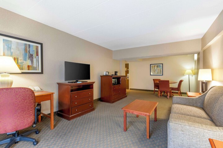 Room 7 of 31