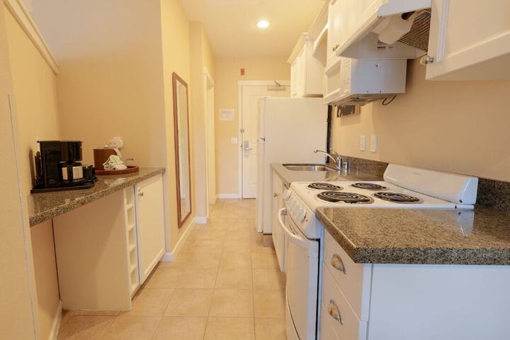 Rivertide Suites Hotel