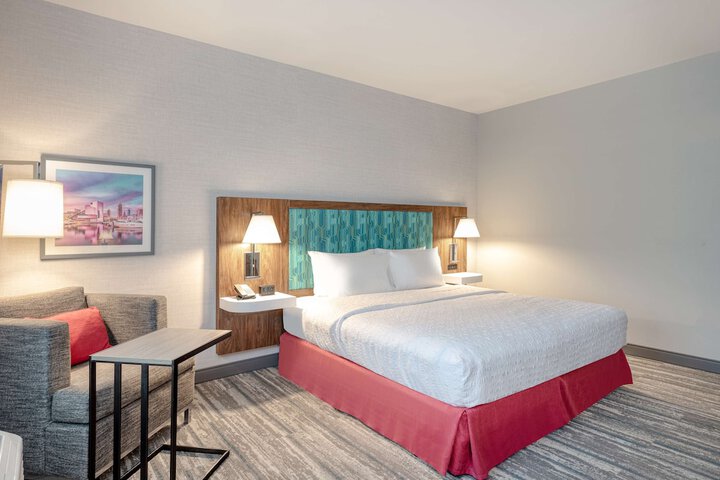Room 7 of 30