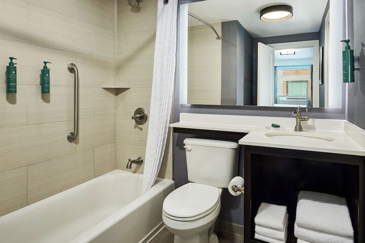 Hotel Alex Johnson Rapid City Curio Collection by Hilton