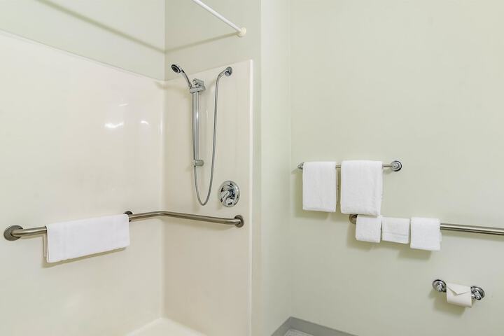 Room 14 of 22